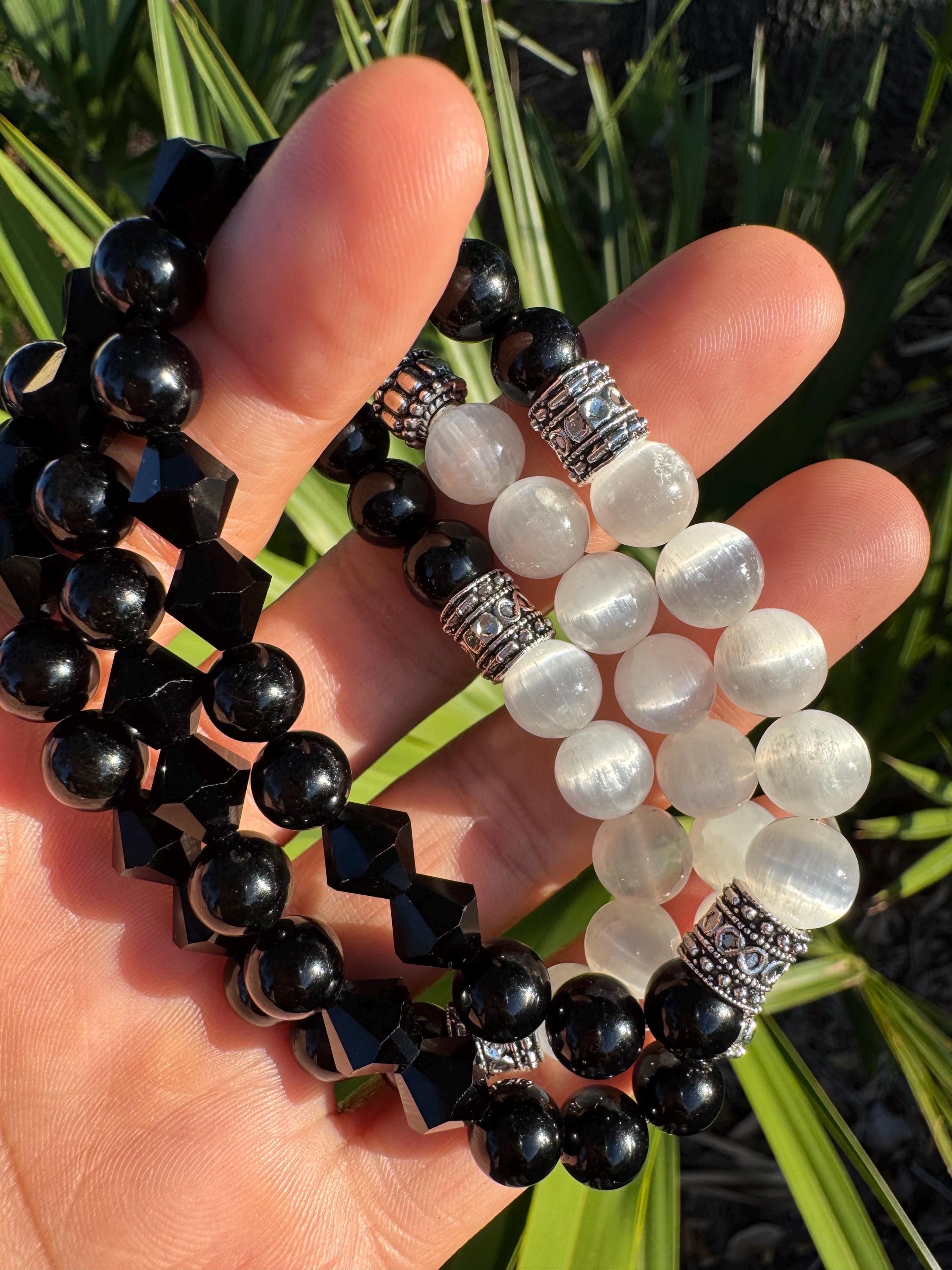 Selenite and Tourmaline bracelet, size medium, 8mm