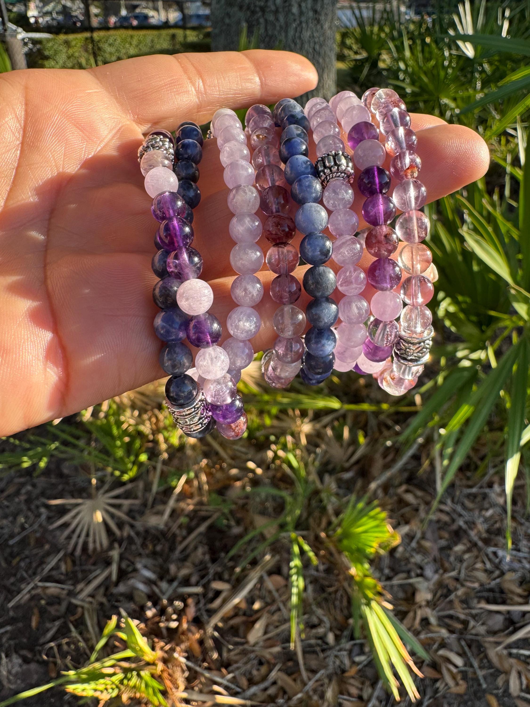 Amethyst, Super 7 and Lavender quartz bracelet. Medium (6mm beads)